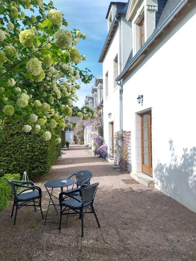 Hotel La Croix De Vernuche Варен-Возель Экстерьер фото